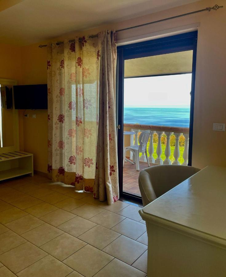 Maison d'hôtes Residenza Domus Aurea Tropea- Vista Mare Santa Domenica (Vibo Valentia)