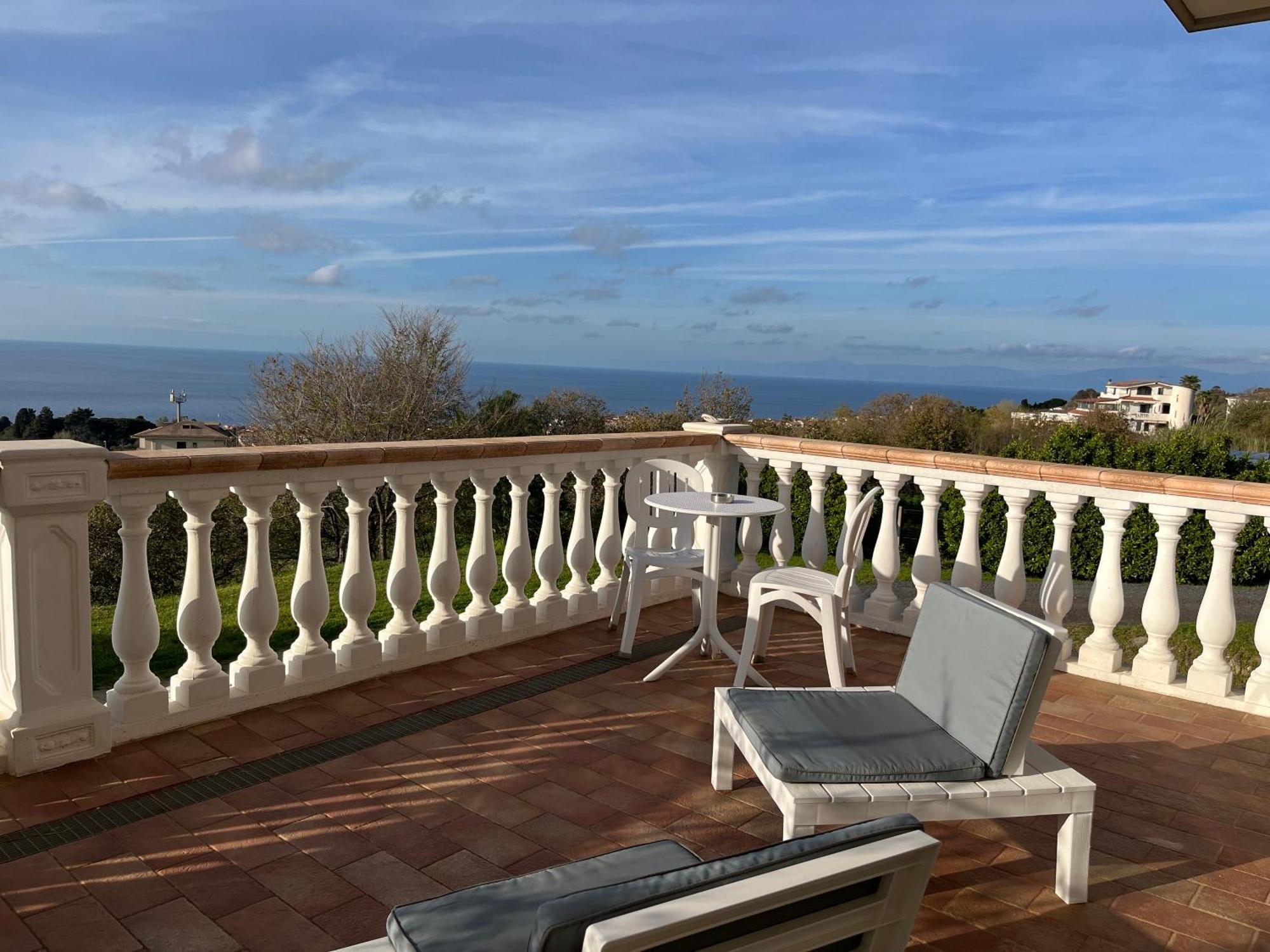 Maison d'hôtes Residenza Domus Aurea Tropea- Vista Mare Santa Domenica (Vibo Valentia)