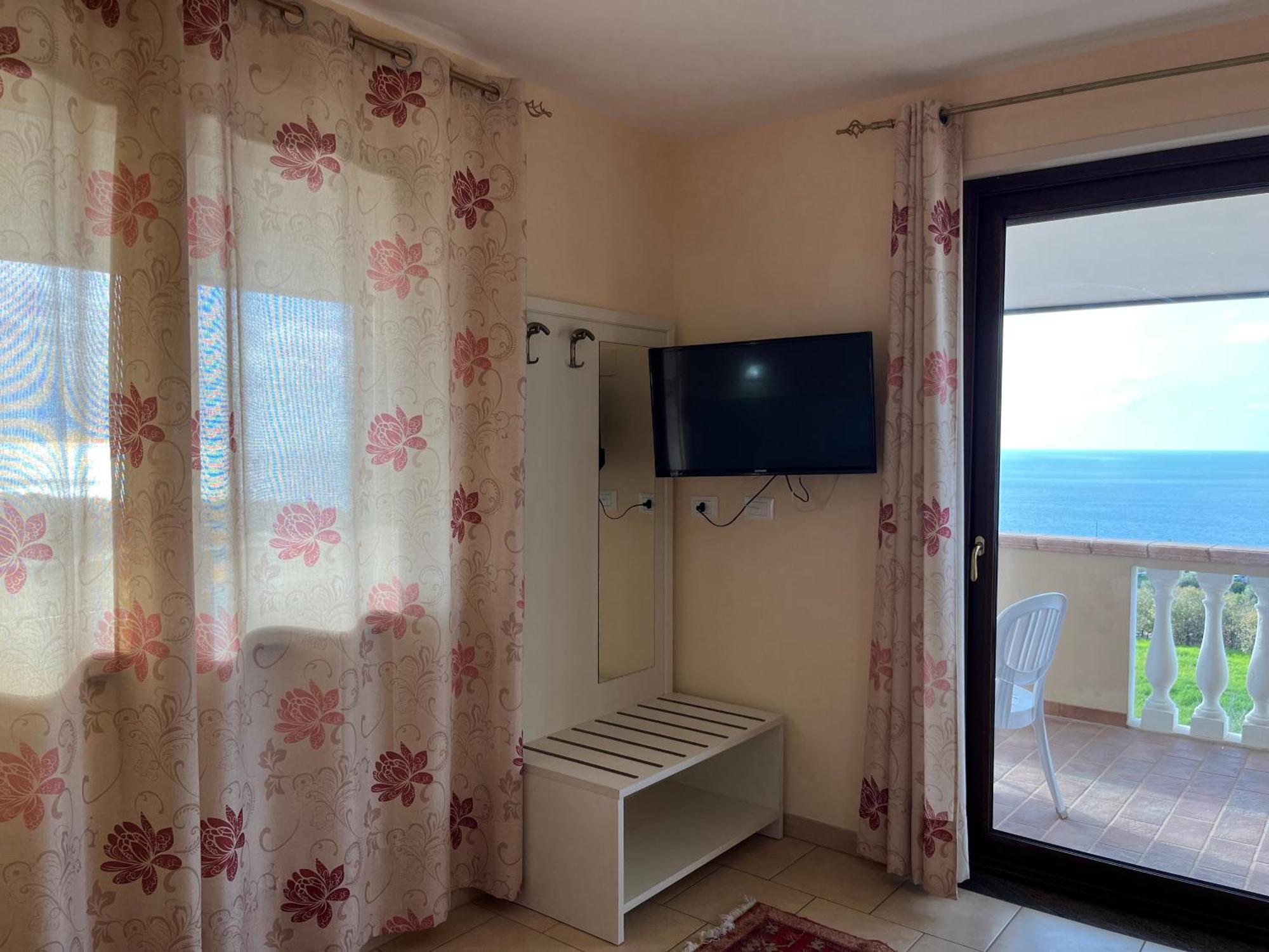 Guest house Residenza Domus Aurea Tropea- Vista Mare 3*
